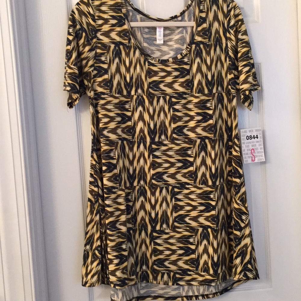 LuLaRoe Perfect Tee Yellow & Green Aztec NWT Sz Sm